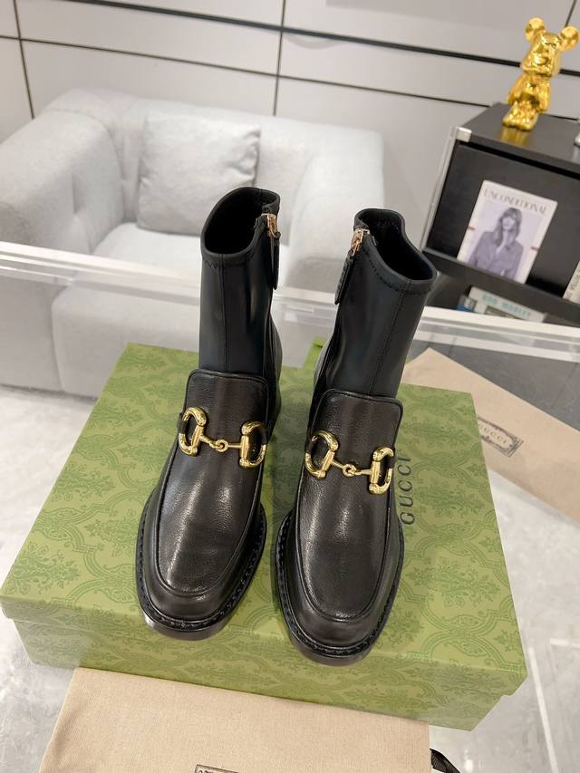 Gucci 24Ss 秋冬弹力马丁靴专柜购买原版一比一打造 真皮大底 筒靴4.5Cm 跟高7.5Cm 5.5Cm 码数:35-41 40.41定做不退换